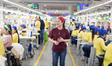 #WhenWomenRISE: Digital wages are a win for workers and business in Cambodia
